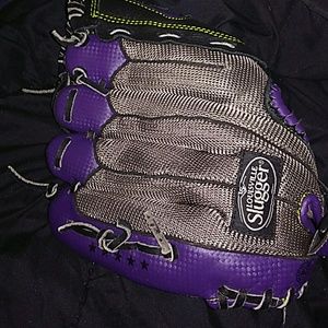 Girls softball glove